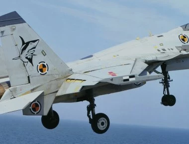J-15: Η Κίνα αποσύρει τα προβληματικά μαχητικά αεροσκάφη και αναπτύσσει καινούρια (φωτό, βίντεο)